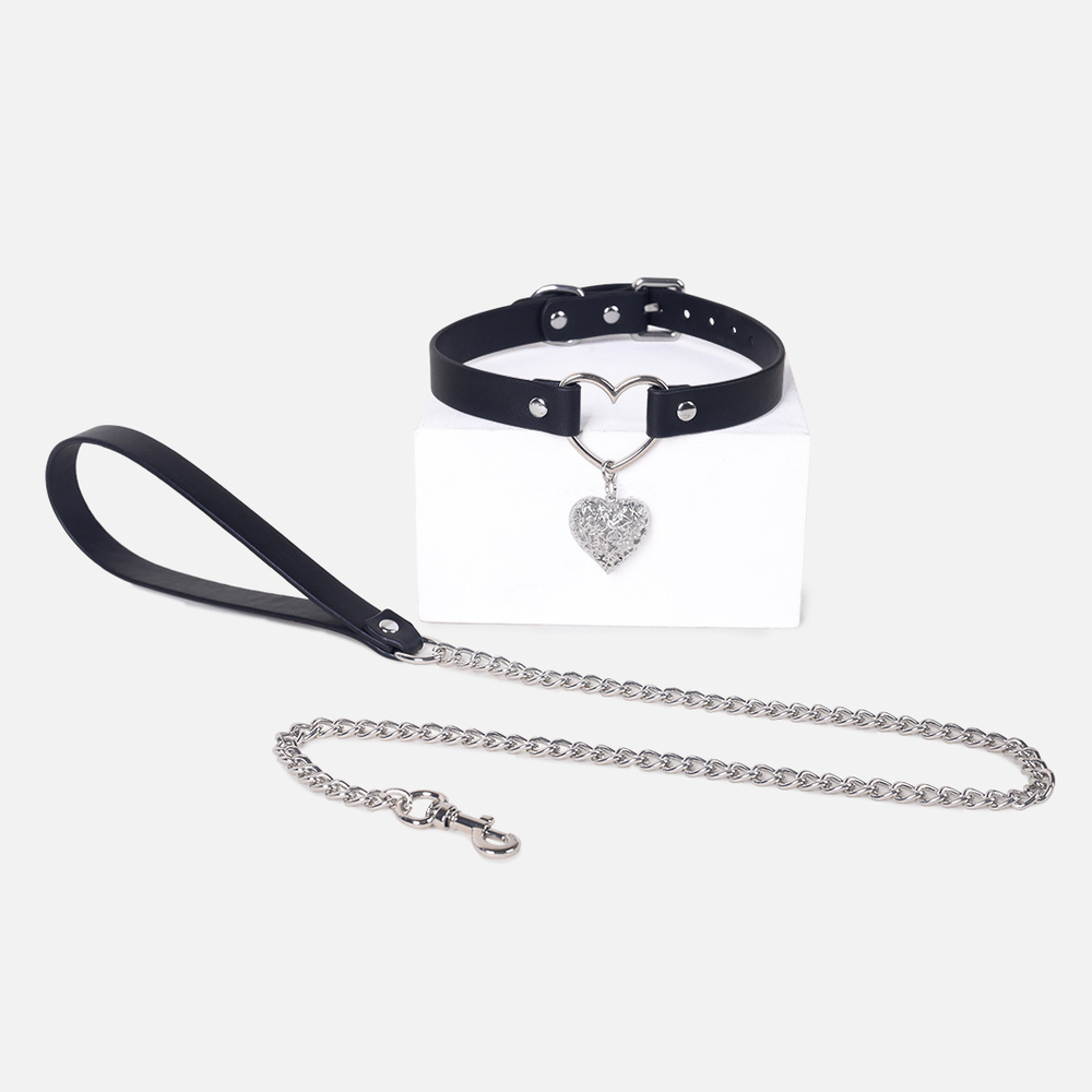 Crystal-Style Heart Ring Bondage Necklace Collar with Leash - product image 2