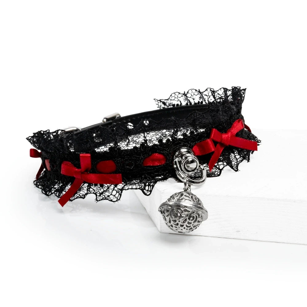 Red lace BDSM collar with side bows – side view
