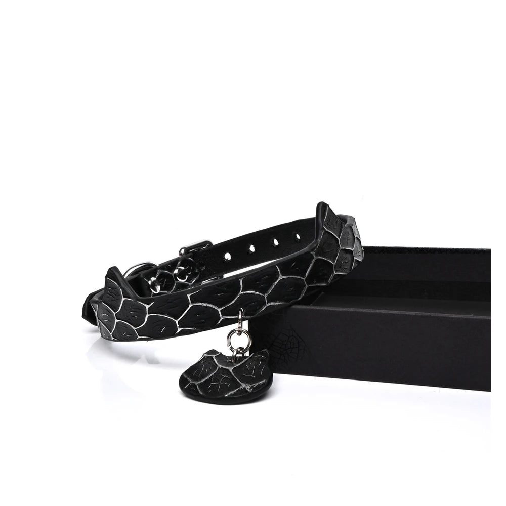 Engravable Snake-Pattern Engraved BDSM Collar with Leash - product image 4